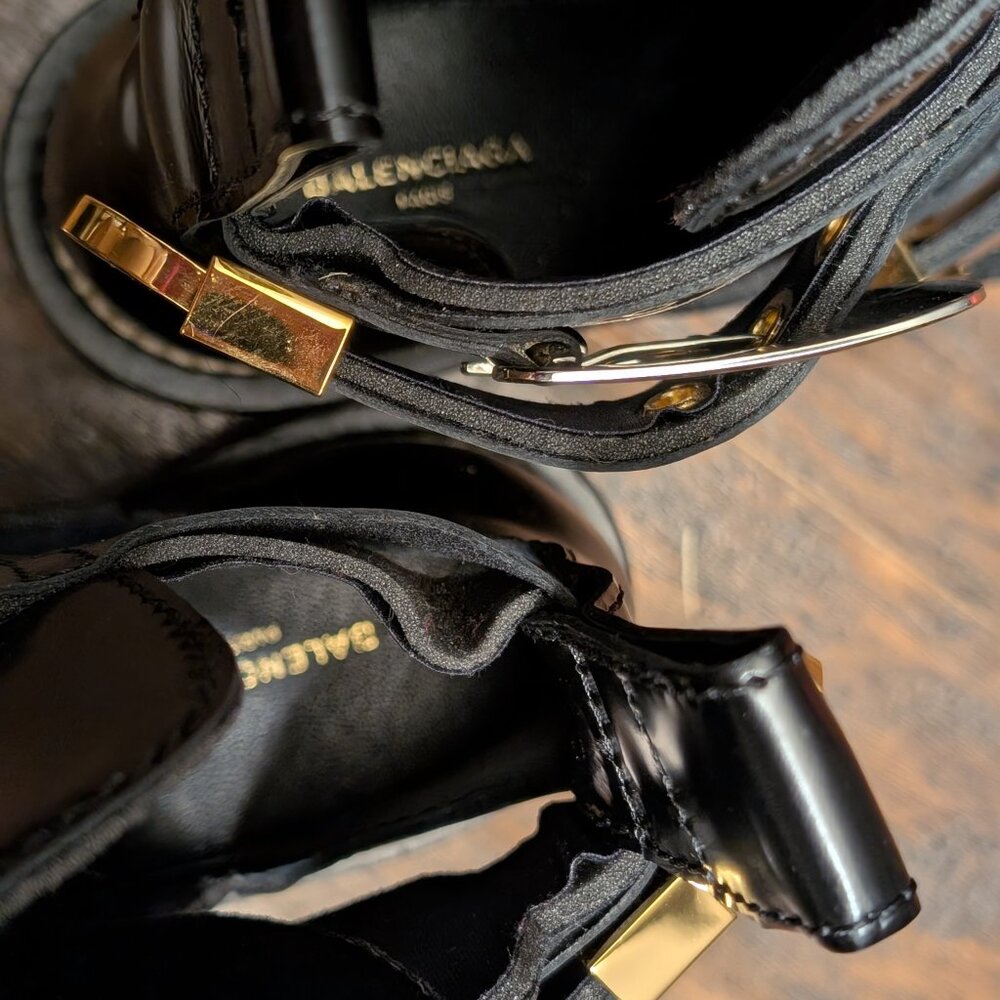 BALENCIAGA - Picture 8 of 8